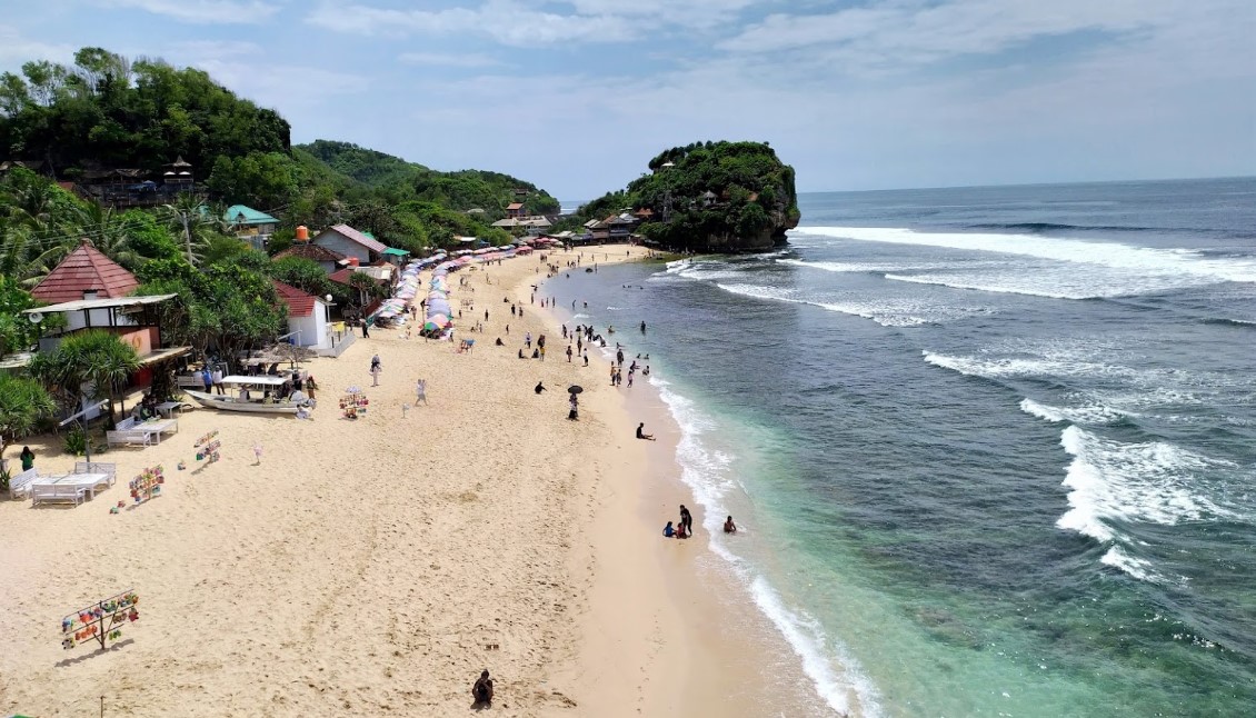8 Wisata Pantai Gunung Kidul Yogyakarta yang Paling Hits