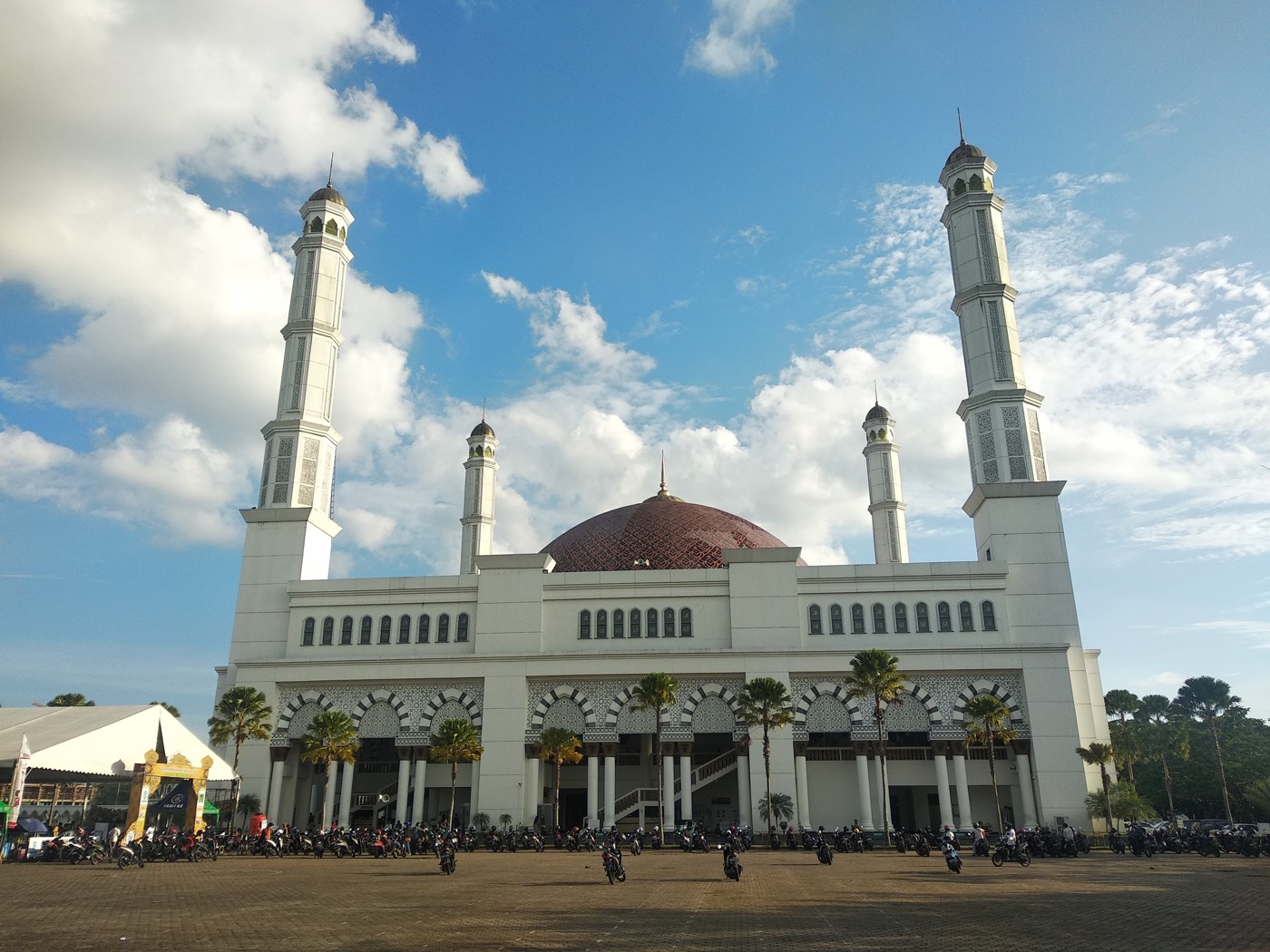 Masjid Raya Mujahidin