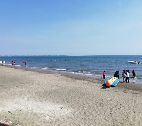 Pantai Topejawa
