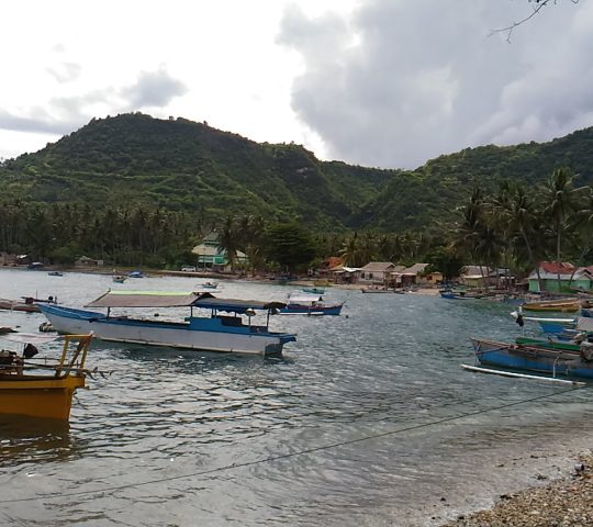 Pantai Kayubulan