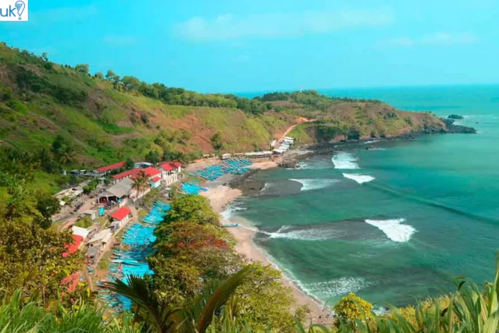 7 Destinasi Wisata Pantai Kebumen yang Tak Boleh Kamu Lewatkan!