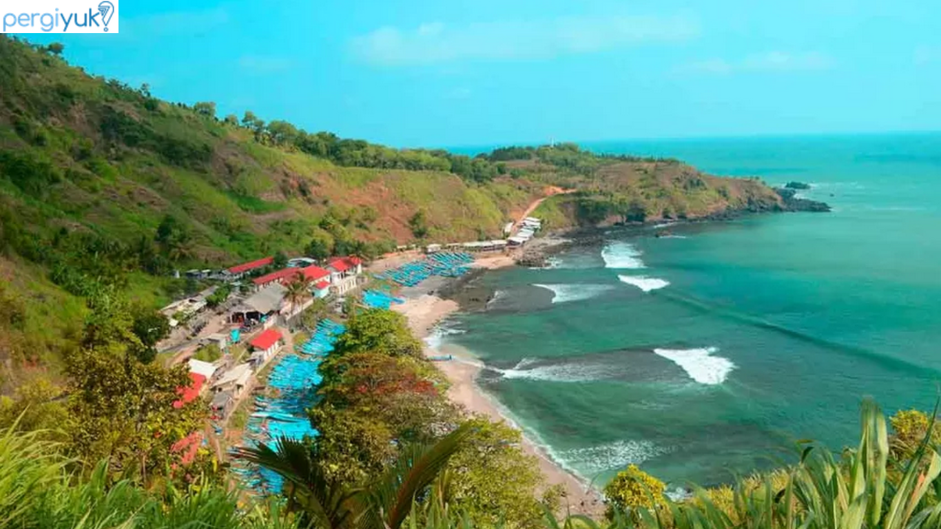 7 Destinasi Wisata Pantai Kebumen yang Tak Boleh Kamu Lewatkan!