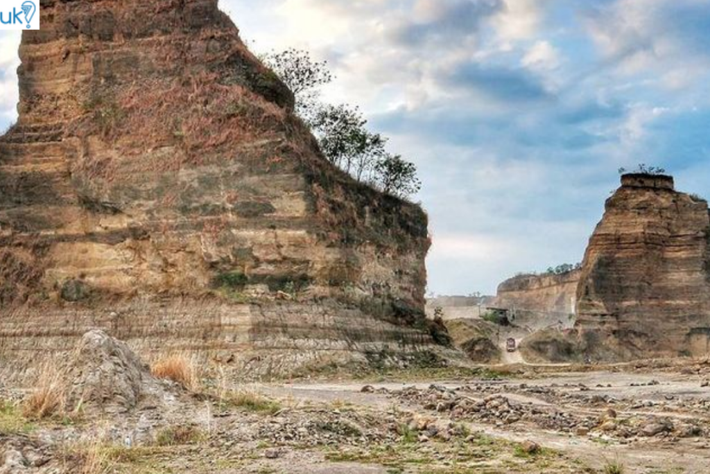 7+ Tempat Wisata di Demak yang Religius, Asyik, dan Penuh Cerita!