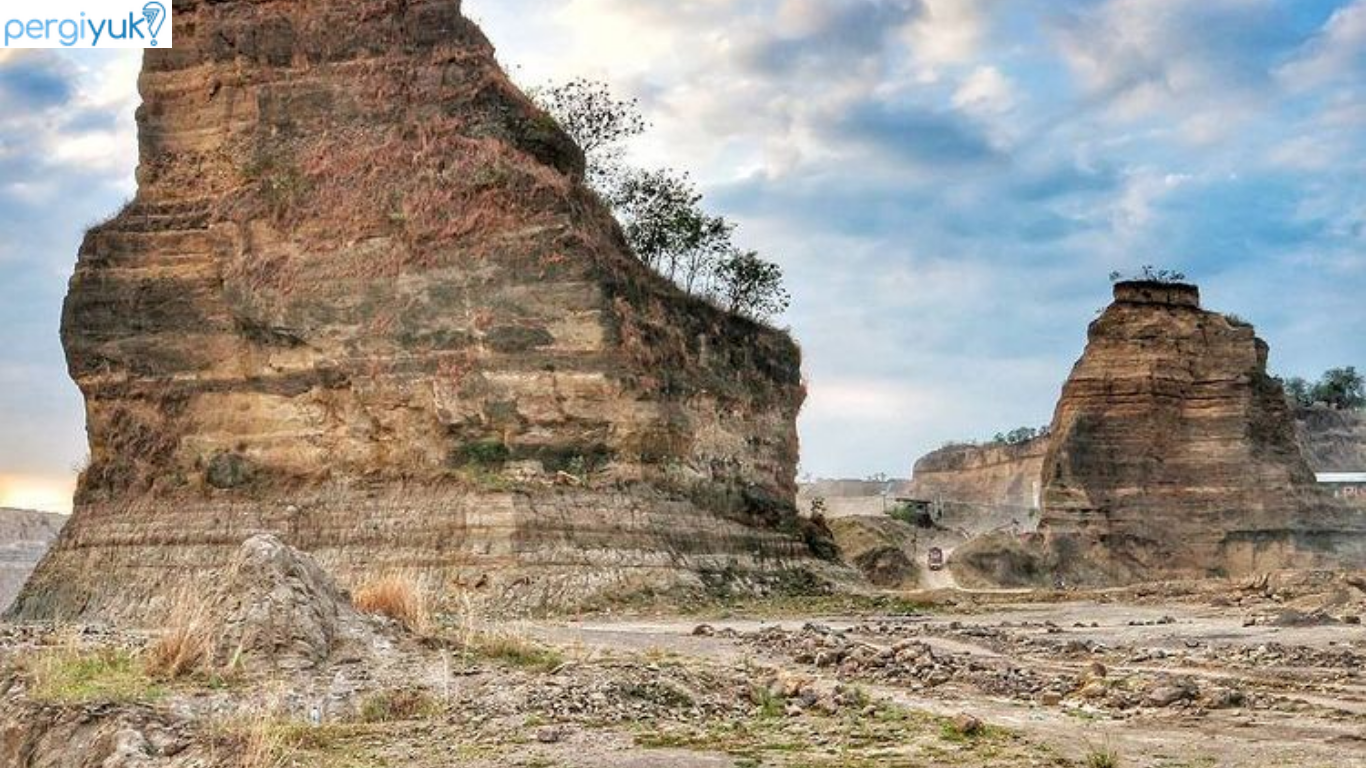 7+ Tempat Wisata di Demak yang Religius, Asyik, dan Penuh Cerita!