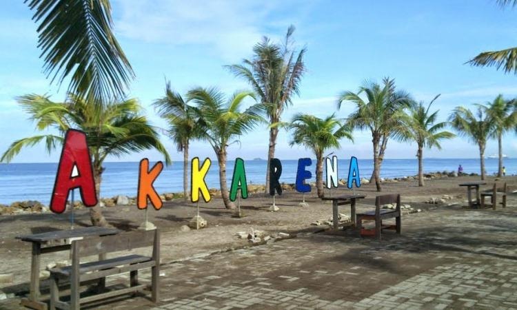 Mengenal Pantai Akkarena